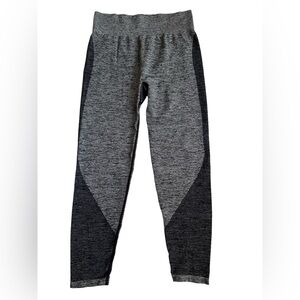 Victoria's Secret PINK Black Gray Heathered Seamless Leggings Women’s Large